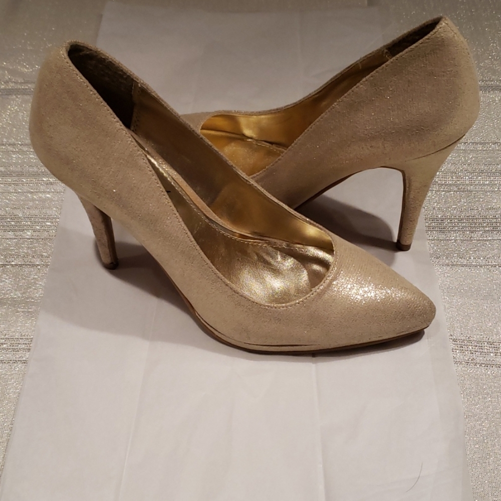 New Pumps Stiletto Platform Heels Women's 9 GOLD